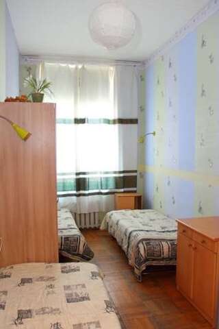 Хостел  Мама Санкт-Петербург Кровать в шестиместном номере-4